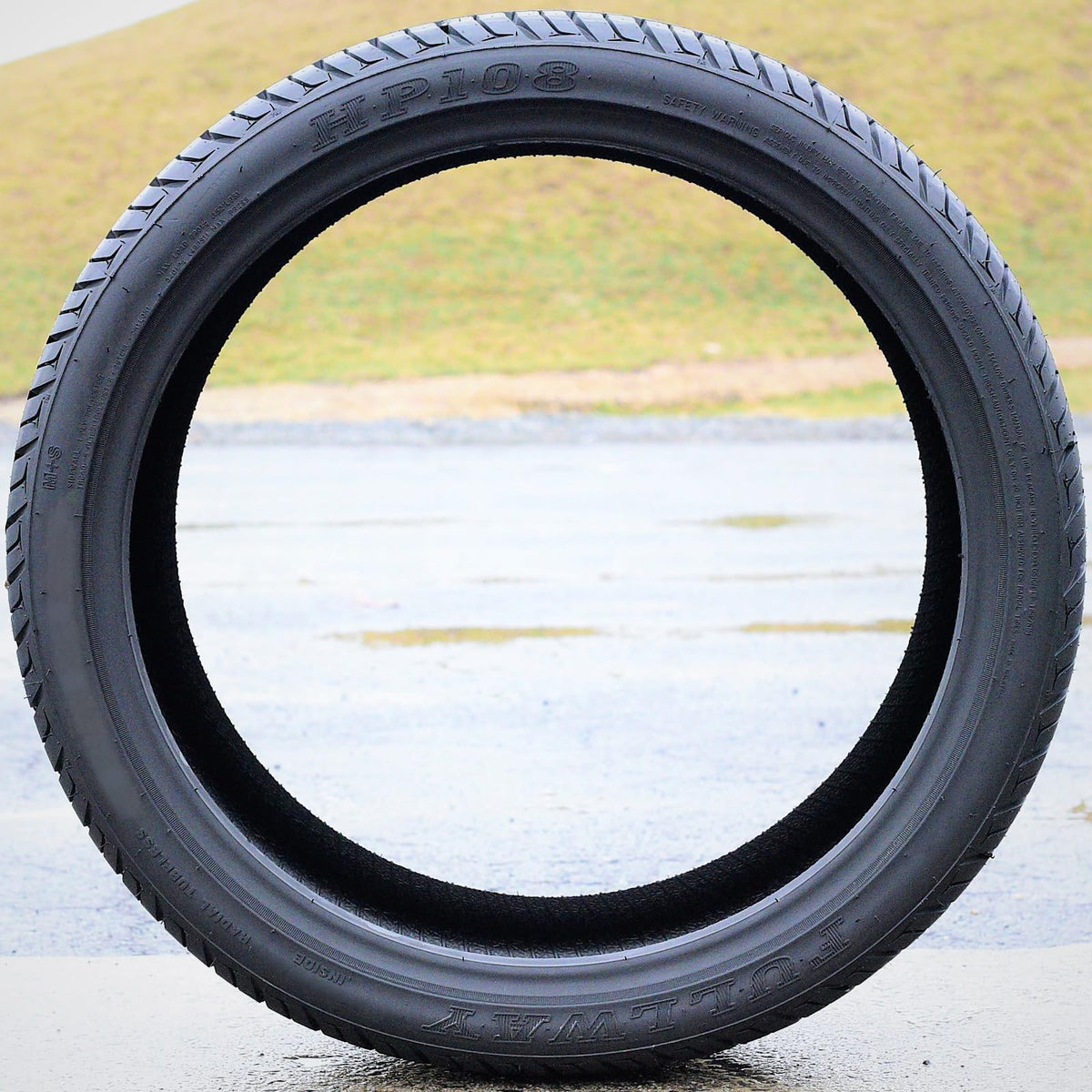 Set of 4 All-Season Passenger Car High Performance Radial Tires 235/45R18 98W K794857